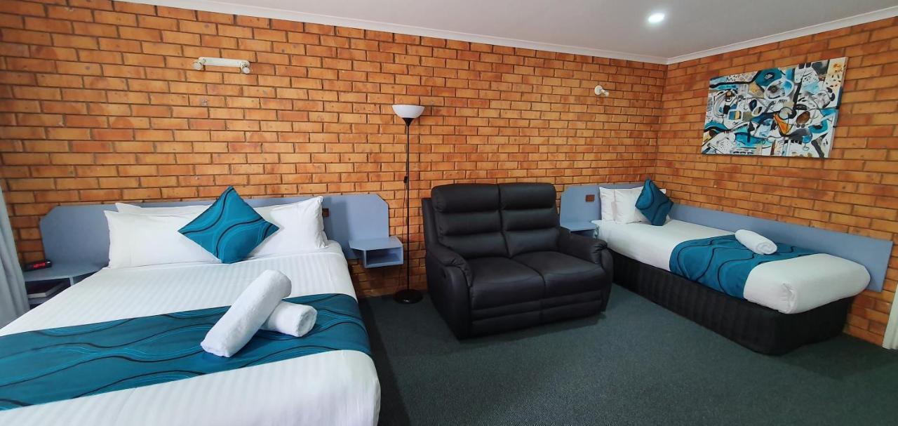 Centrepoint Motel Deniliquin Εξωτερικό φωτογραφία