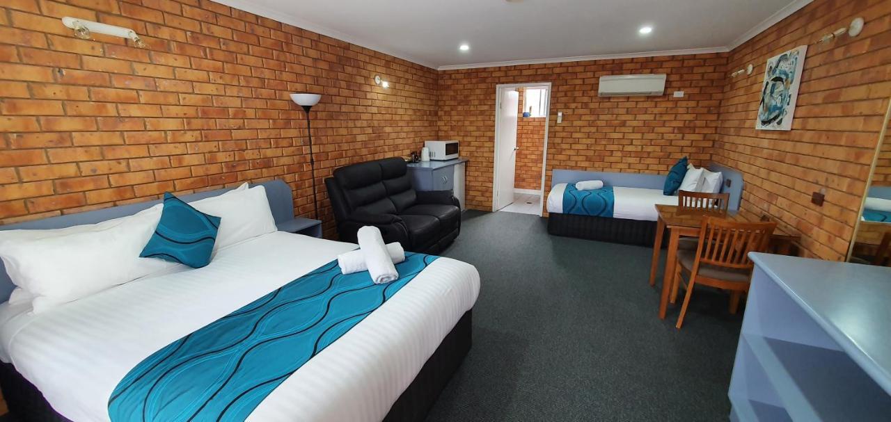 Centrepoint Motel Deniliquin Εξωτερικό φωτογραφία