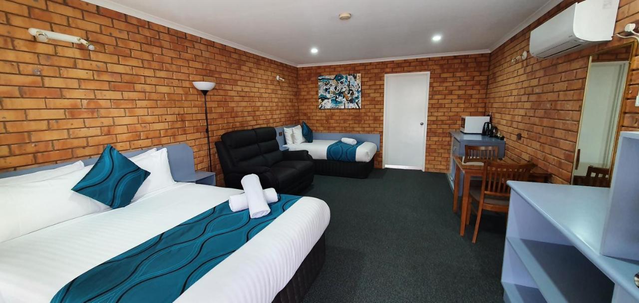 Centrepoint Motel Deniliquin Εξωτερικό φωτογραφία