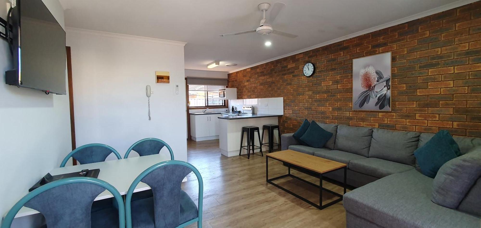 Centrepoint Motel Deniliquin Εξωτερικό φωτογραφία