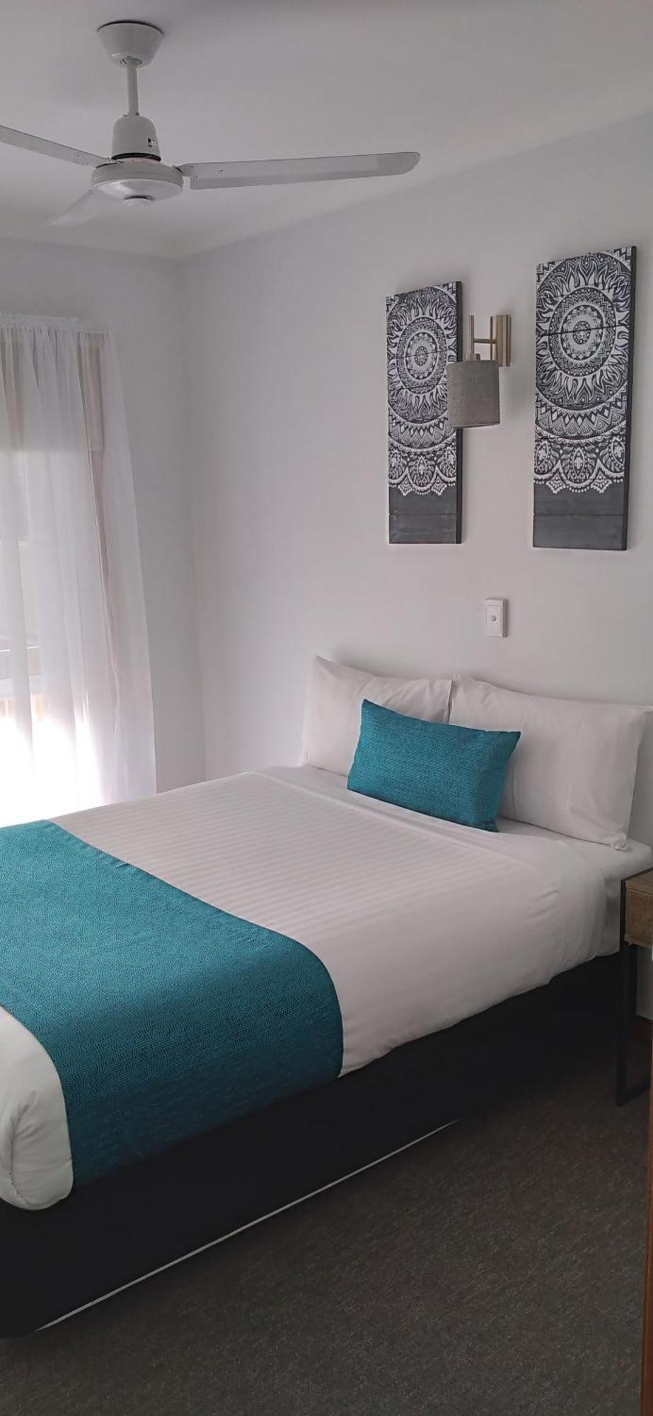 Centrepoint Motel Deniliquin Εξωτερικό φωτογραφία