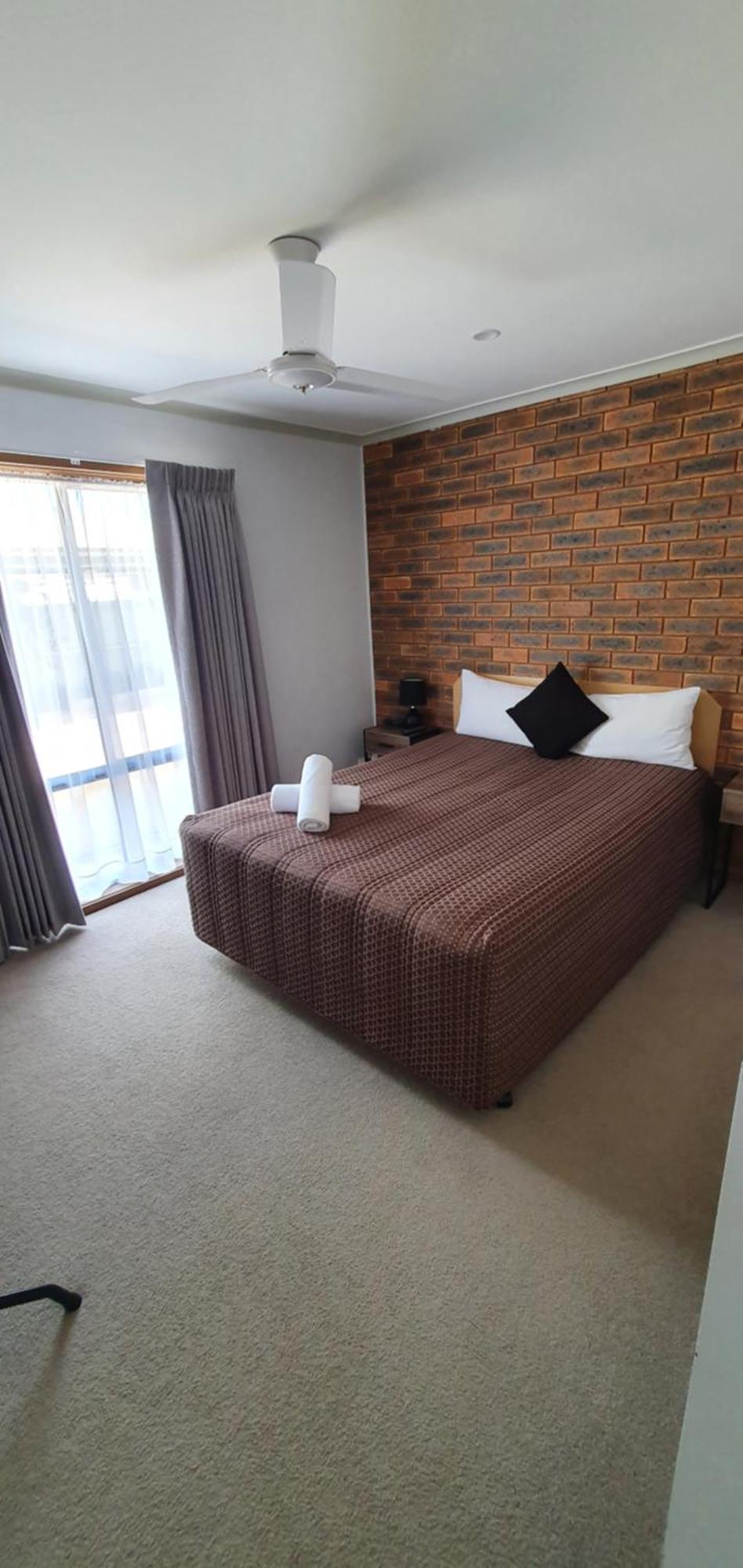 Centrepoint Motel Deniliquin Εξωτερικό φωτογραφία