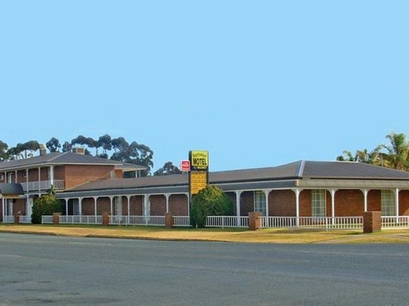 Centrepoint Motel Deniliquin Εξωτερικό φωτογραφία